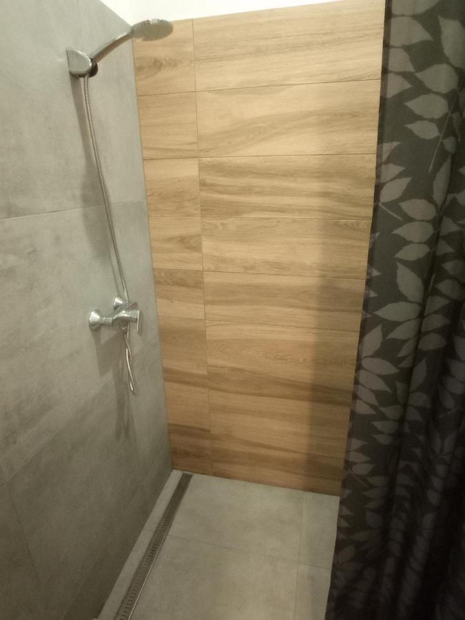 Greyblack Styles Apartment Budapest Esterno foto